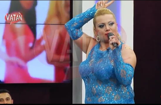 Canlı yayımda biabırçılıq: Əvvəl söyüş söydü,sonra əxlaqsız hərəkət etdi