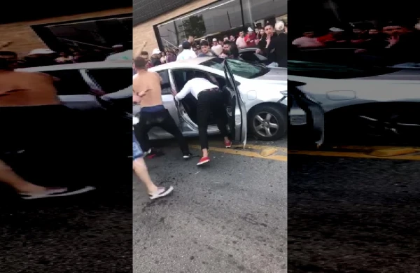 Qızla intim əlaqə zamanı tutuldu: Kəndin oğlanı onu bu hala saldı- 18+ VİDEO