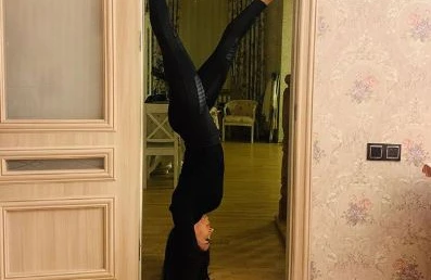 Azərbaycanlı rəqqasə paylaşdığı şəkillə hər kəsi şoka saldı