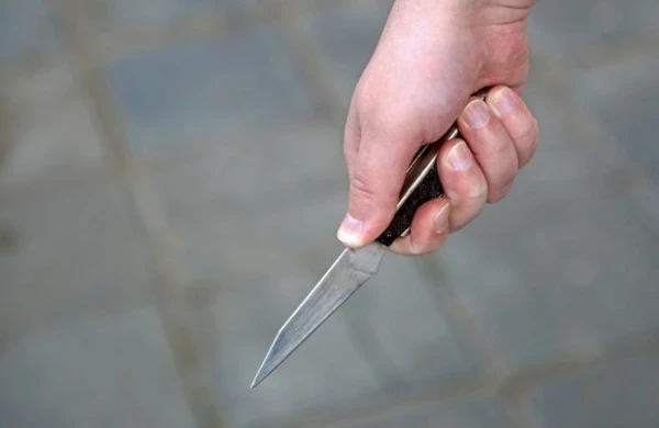 Gecəyarısı iştaha gələn tələbə özünü qana boyadı