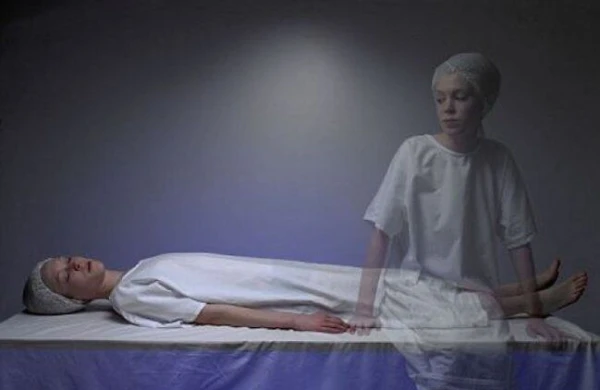 Dünya bu hadisədən DANIŞIR: 6,5 saat ürəyi dayanan qadın ayıldı və...