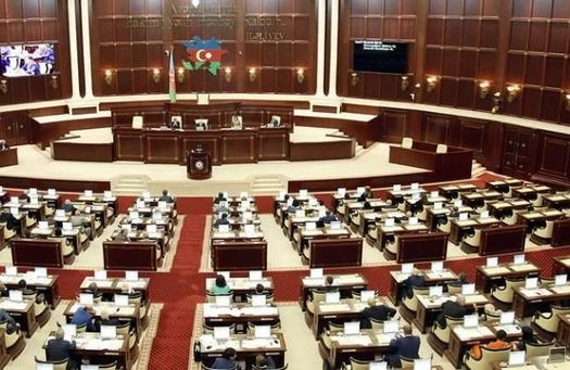 Bu şəxslər millət vəkili OLA BİLMƏYƏCƏK