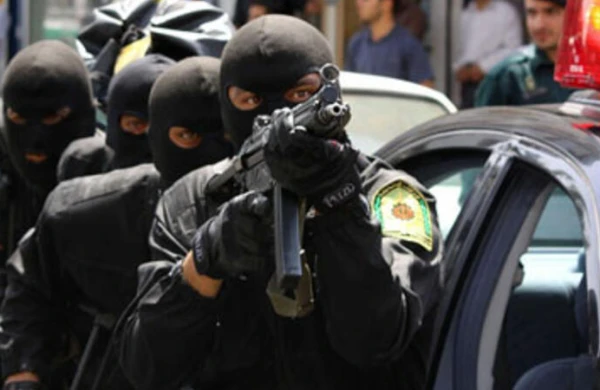 İranda inanılmaz hadisə - 3 polis öldürüldü