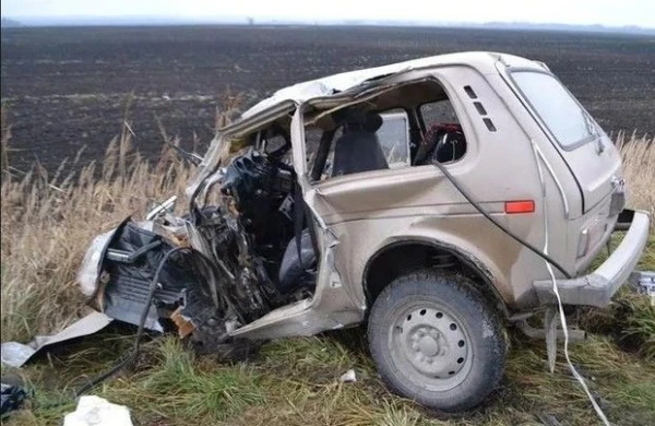Azərbaycanda vəzifəli şəxs qəza törətdi: Arvadı öldü