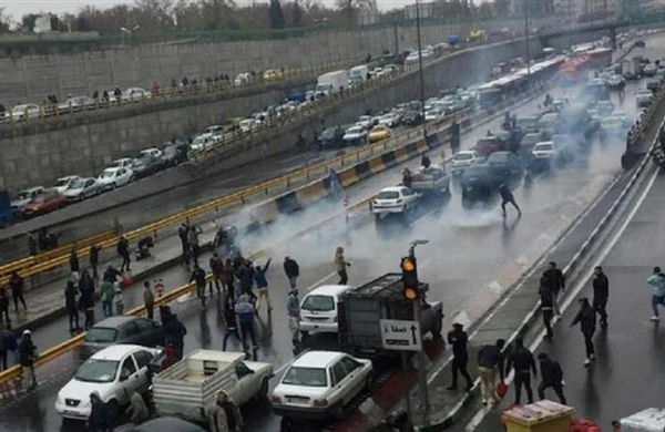 İran ÇALXALANIR: Prezidentin baş tutmayan planı, 208 nəfər öldürüldü