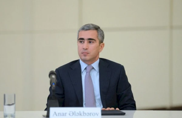 Anar Ələkbərov Aslan İsmayılova zəng etdi...