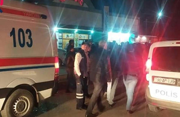 “EuroHome”un qarşısında bədbəxt hadisə - İki nəfər öldü