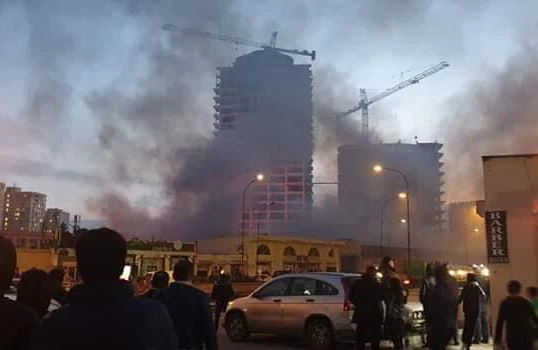 SON DƏQİQƏ! Bakının mərkəzində daha bir bazar yanır