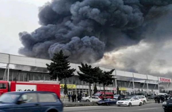 Bakı bazarlarında müəmmalı yanğınlar: qəsd, yoxsa...