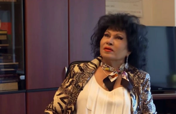 Zeynəb Xanlarova ABŞ-da xeyriyyə fondu yaradıb, 3 mərtəbəli bina tikdirib - FOTOLAR