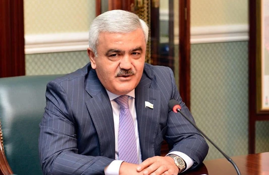 Rövnəq Abdullayevə AĞIR İTKİ