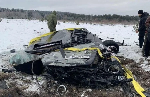 “Gelandwagen”ini helikopterdən aşağı buraxdı +VİDEO