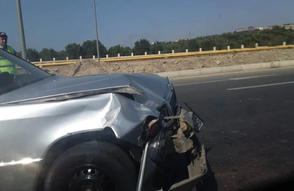 Sumqayıtda avtomobil aşdı: 5 nəfər xəsarət alıb