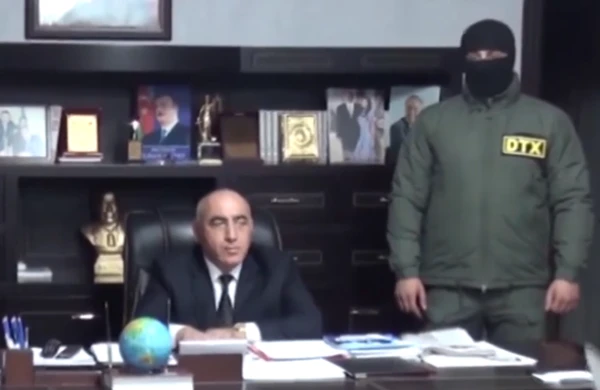 Həbs olunan icra başçısının hüquq sistemində çalışan oğlanlarını nə gözləyir?