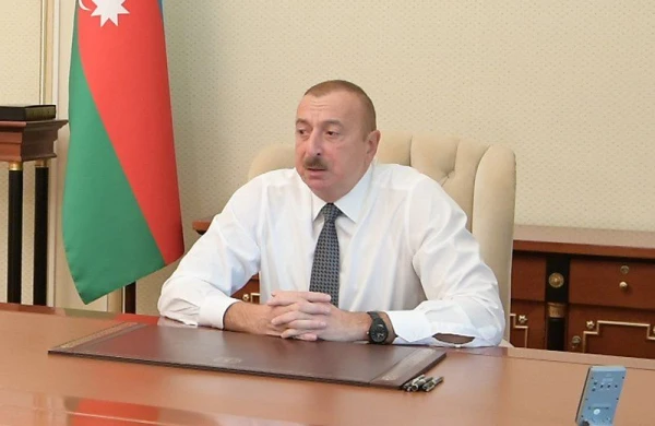 Prezidentlə görüşdə maraqlı anlar: Icra  başçısı Prezidentə bu qurumdan şikayət etdi + VIDEO