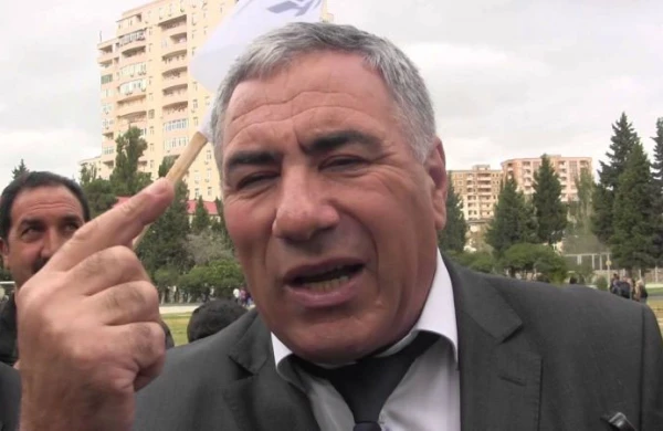 Hafiz Hacıyev icra başçısı olan qohumu haqda: "Qələt edib deyir ki, guya kirayədə qalır..."