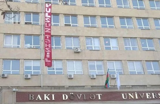 BDU-da tələbələr etiraz aksiyası keçirdi - VİDEO