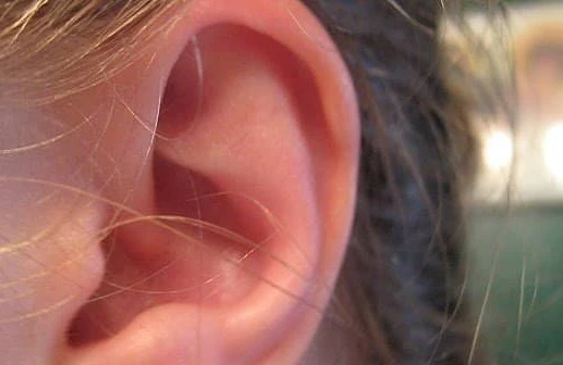 Əgər qulağınız qızarıbsa ehtiyatlı olun! -Xəstəlikdən xəbər verir