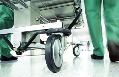 Şəkidə ailənin üç üzvü dəm qazından zəhərləndi