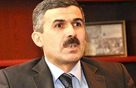 Oqtay Gülalıyevdən yeni xəbər: - “Gözünü açıb-bağlayır”