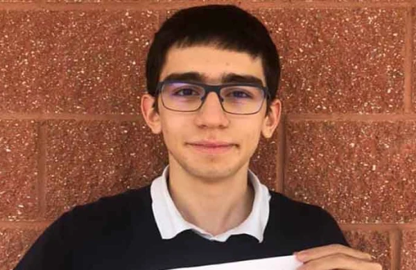 15 yaşlı azərbaycanlı ABŞ universitetinə qəbul oldu