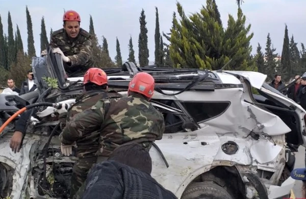 Azərbaycanda DƏHŞƏT! Maşından 3 qadın və 1 kişinin meyiti belə çıxarıldı (18+VİDEO)