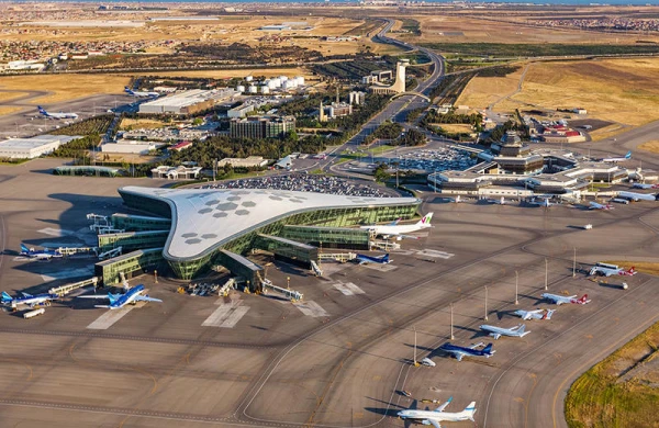 AZAL открыл небо для всех авиакомпаний