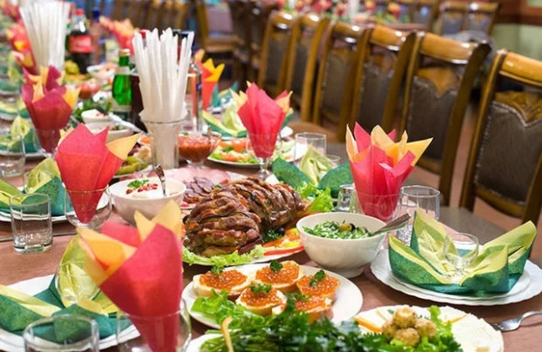 Bakıda toyda zəhərlənmə: 29 yaşlı kişi öldü