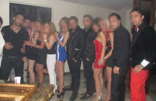 İranda əyləncə məclisində iştirak edən 60 nəfər saxlanıldı