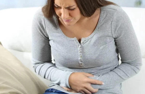 Mədəniz şiddətlə ağrıyırsa bunlardan qorxun! - SƏBƏBLƏR