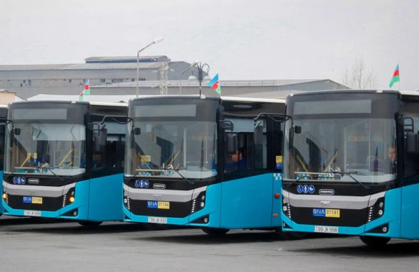 Bakıda 160 saylı marşruta 12 metrlik avtobuslar verildi - FOTO