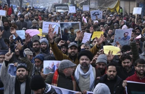 SON DƏQİQƏ: İran ÇALXALANIR, 10 minlərlə insan ayağa qalxdı və.