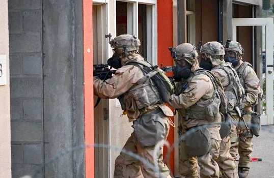 SON DƏQIQƏ: ABŞ  Iranın  ətrafına  ordu yığır