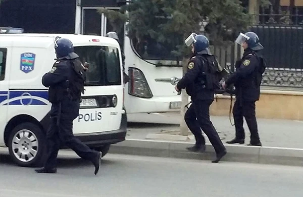 Polis  əməliyyat  keçirdi:  31  nəfər  tutulub