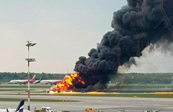 SON DƏQİQƏ: Bu ölkədə təyyarə qəzaya uğradı - Onlarla sərnişin... - VİDEO