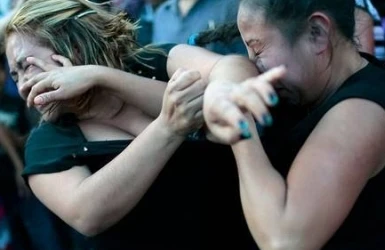 Bakıda avtobusda qadınlar arasında əlbəyaxa dava :"Az,kimi itələyirsən?"+VİDEO