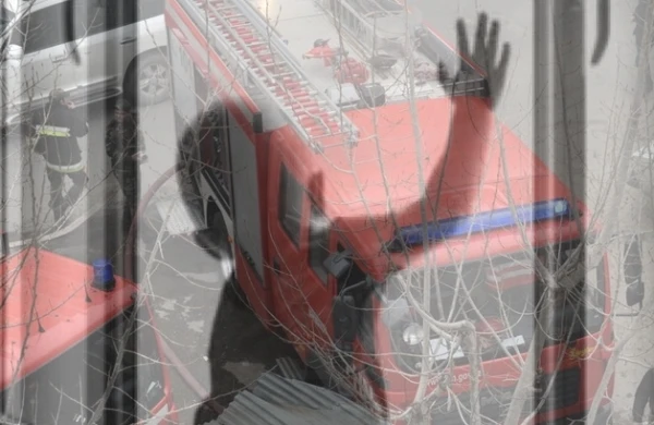 Evdə köməksiz qalan körpə xilas edildi