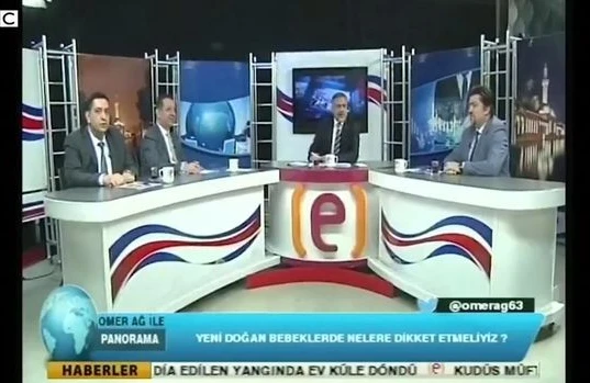 Türkiyədəki zəlzələ canlı yayımda: “Bəlkə masanın altına girək?” - ANBAAN VİDEO