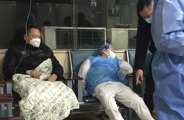 Dünyanı ölüm virusuna yoluxduran şəhərdən son görüntülər - VİDEO