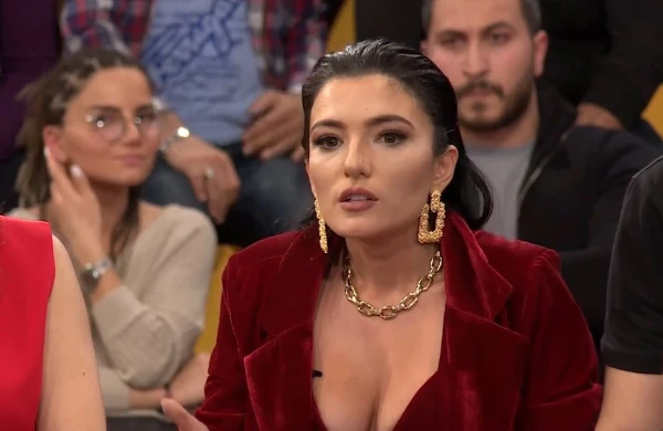 Dilarənin çılpaq fotoları məşhur italyan jurnalında - “Həyəcanlıyam…”