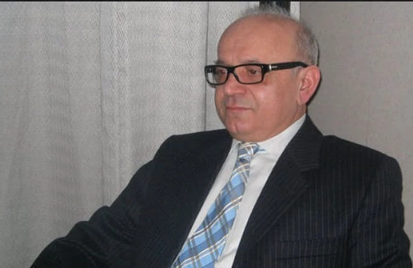 Mirzə Xəzər vəfat etdi