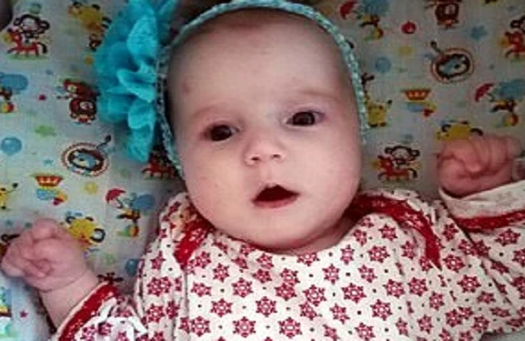 Ana dostu ilə birləşib 8 aylıq qızının BAŞINI KƏSDİ — FOTOLAR