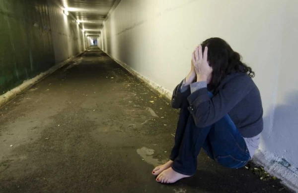 İmtahan adıyla evdən çıxan qız qoşulub qaçıbmış