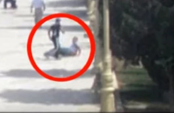 Bakıda dəhşət: İki qardaş qıza görə parkın ortasında öldürüldü (18+VİDEO)