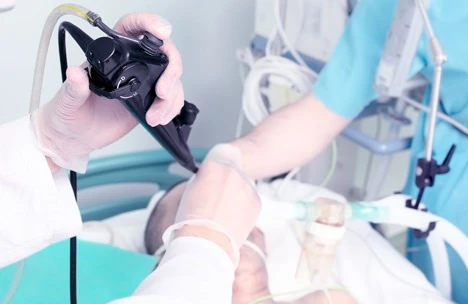 Övladının qida borusunda qəpik qalan vətəndaşa Semaşkodan cavab: “Bax da, 450 manatı düzəldə bilsən, gəl“