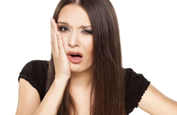 Dişlər incidəndə...