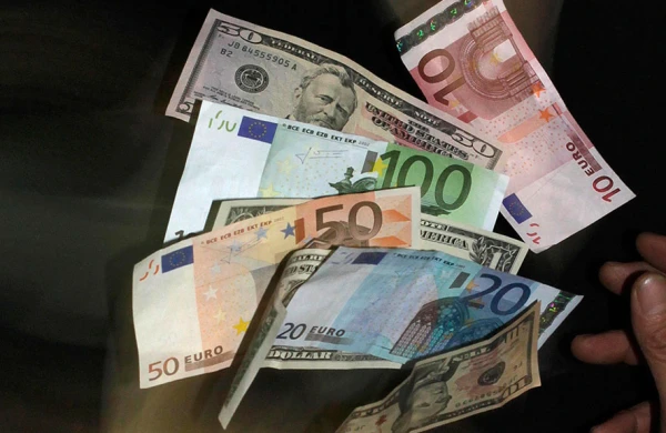 Azərbaycanda yeni dollar böhranı gözlənilirmi? – EKSPERT RƏYİ