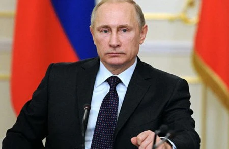 Putin Polad Bülbüloğlunu təltif edib