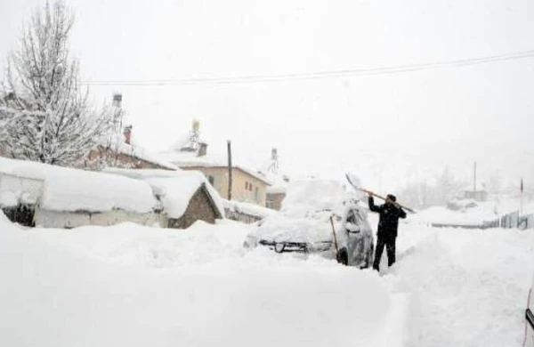 SON DƏQİQƏ: 200 kəndlə əlaqə kəsildi - FOTO