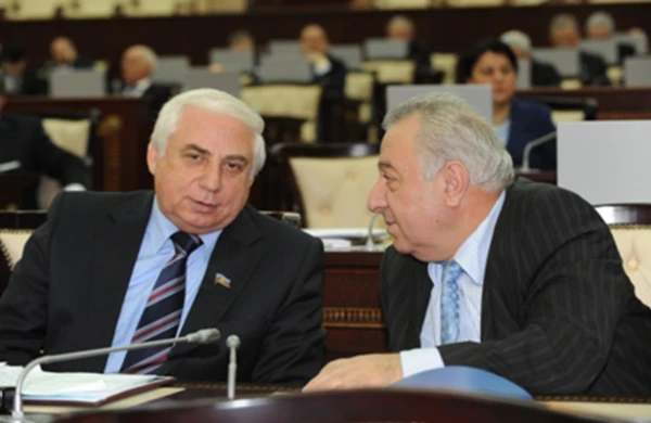 Hadi Rəcəblidən ŞOK sözlər:"Qız dalınca düşməkdən tutmuş..."